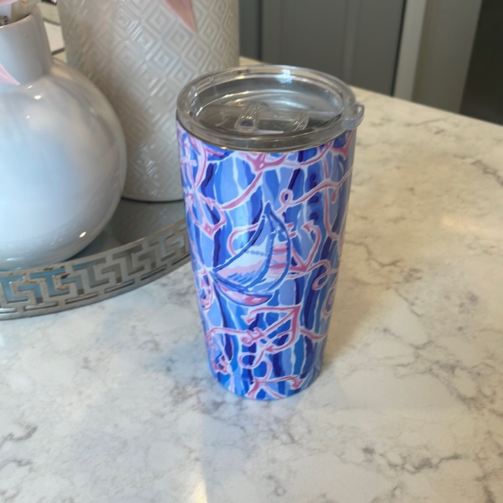 Lilly Pulitzer 20 oz insulated tumbler